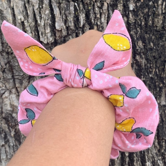 3-Set Scrunchie - Picture 2 of 3